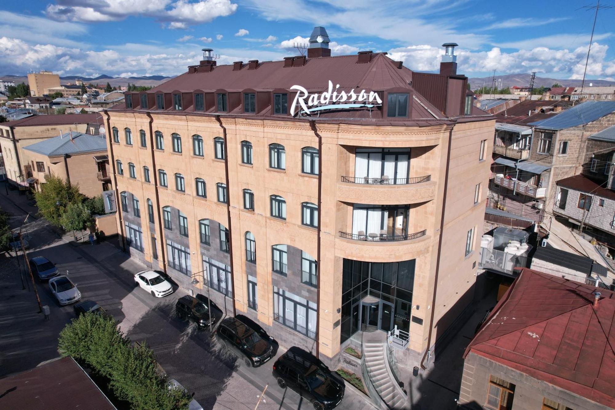 Radisson Hotel & Spa Guiumri Exterior foto